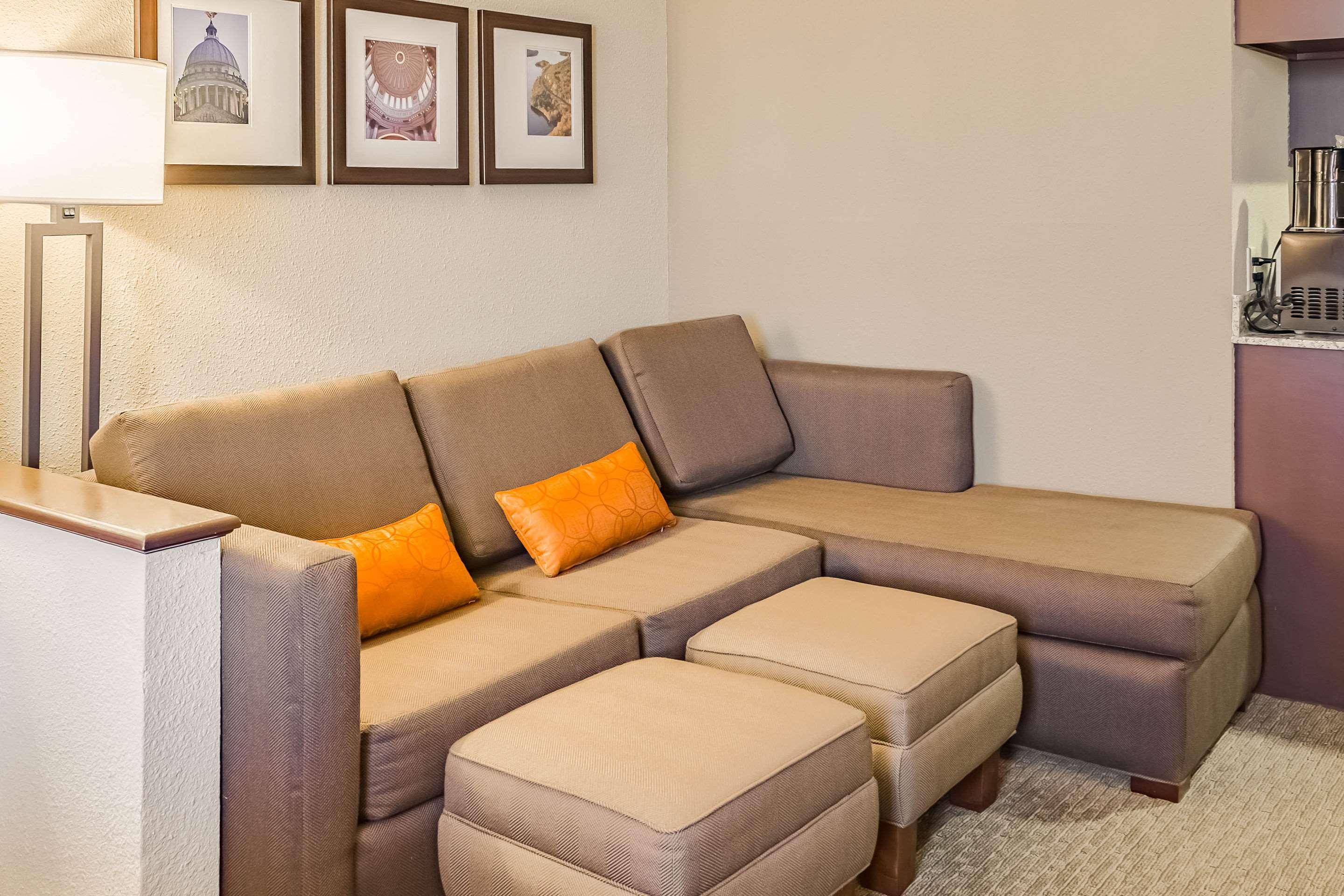 Comfort Suites Hattiesburg Extérieur photo